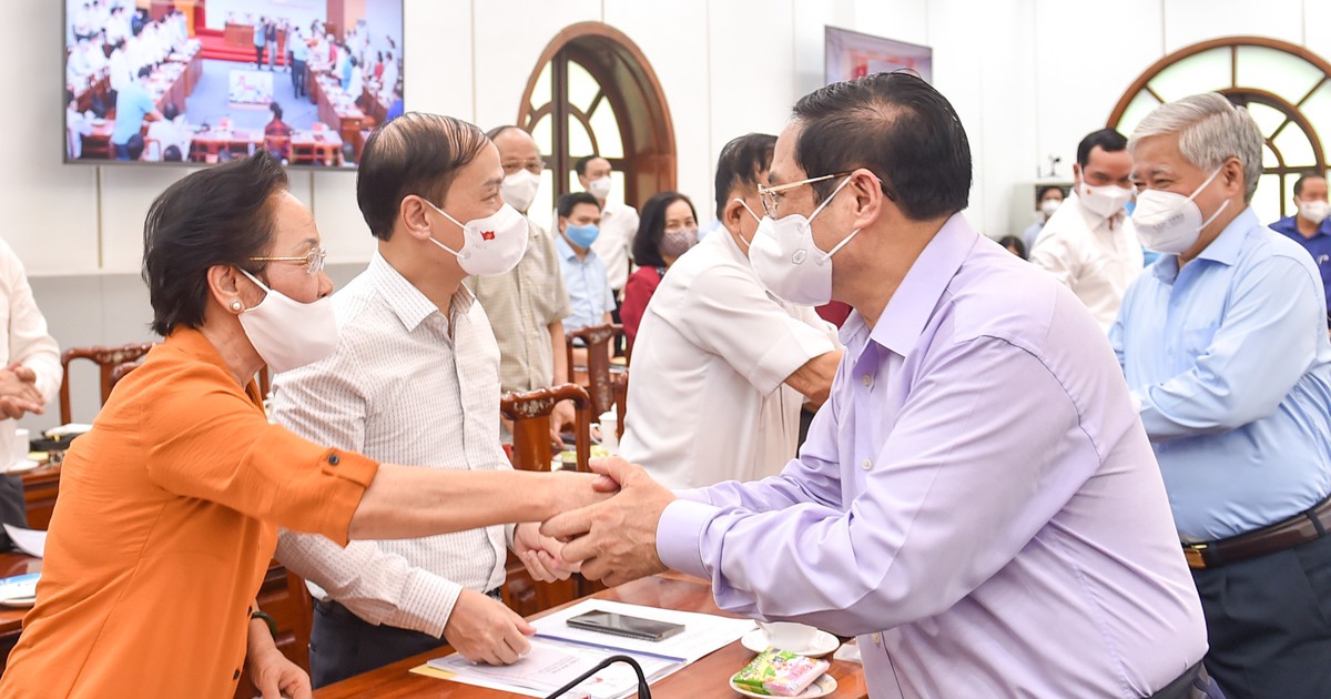 Càng khó khăn càng phải đoàn kết, tất cả vì hạnh phúc, ấm no của nhân dân